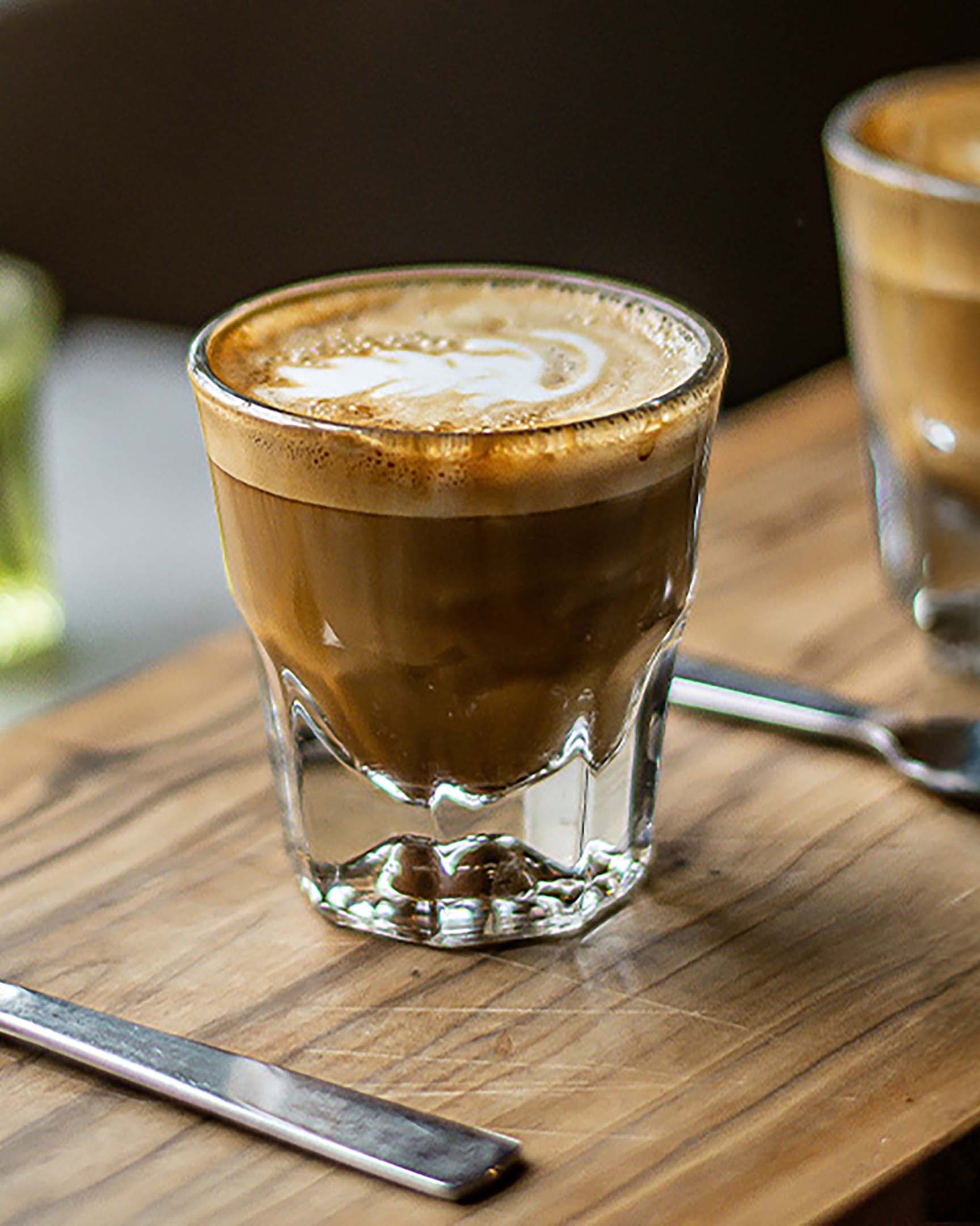 tase ar cortado kafiju